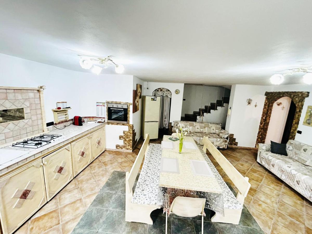 Villa Maria Antonietta House Porto Torres Esterno foto