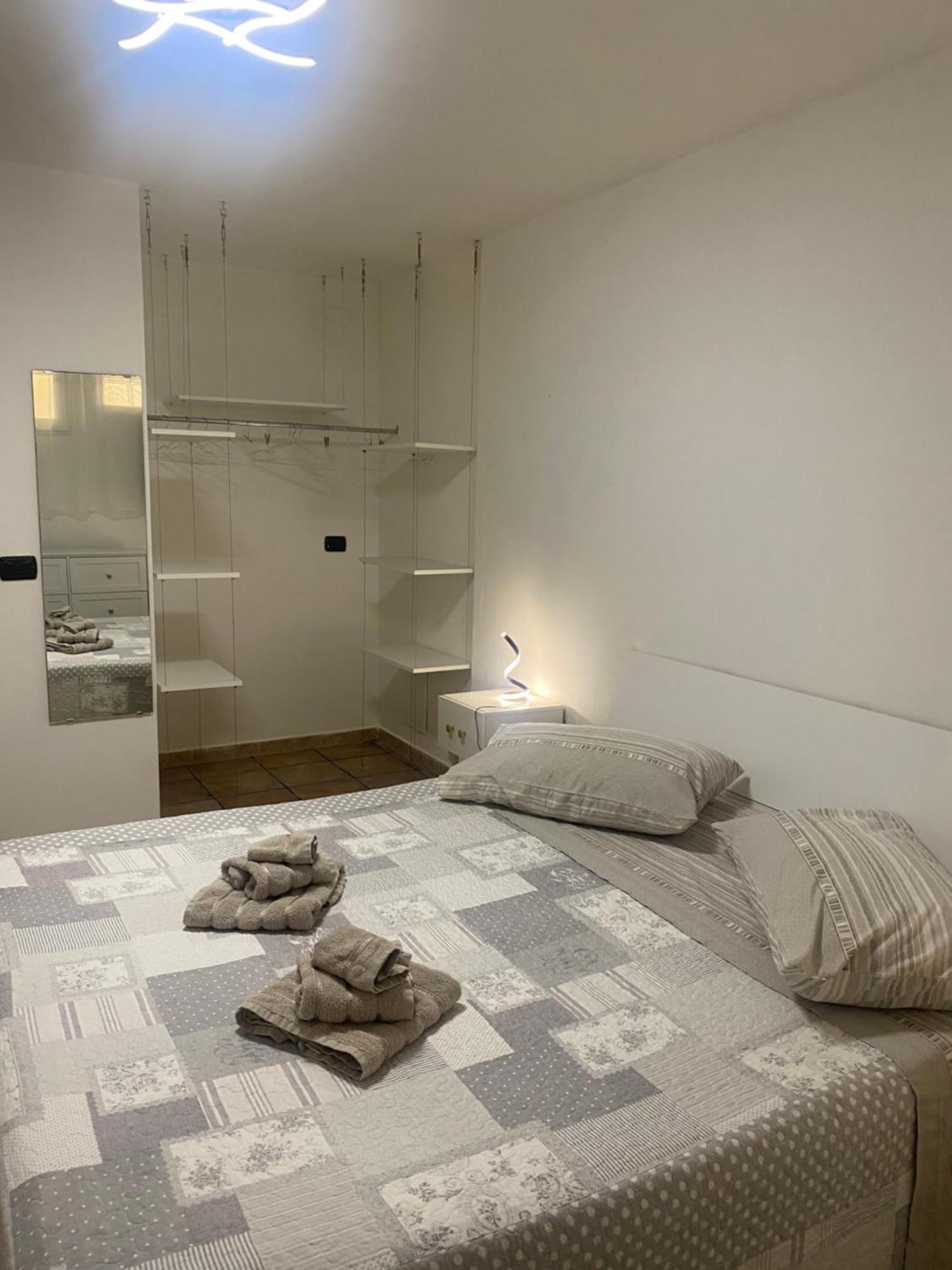 Villa Maria Antonietta House Porto Torres Esterno foto